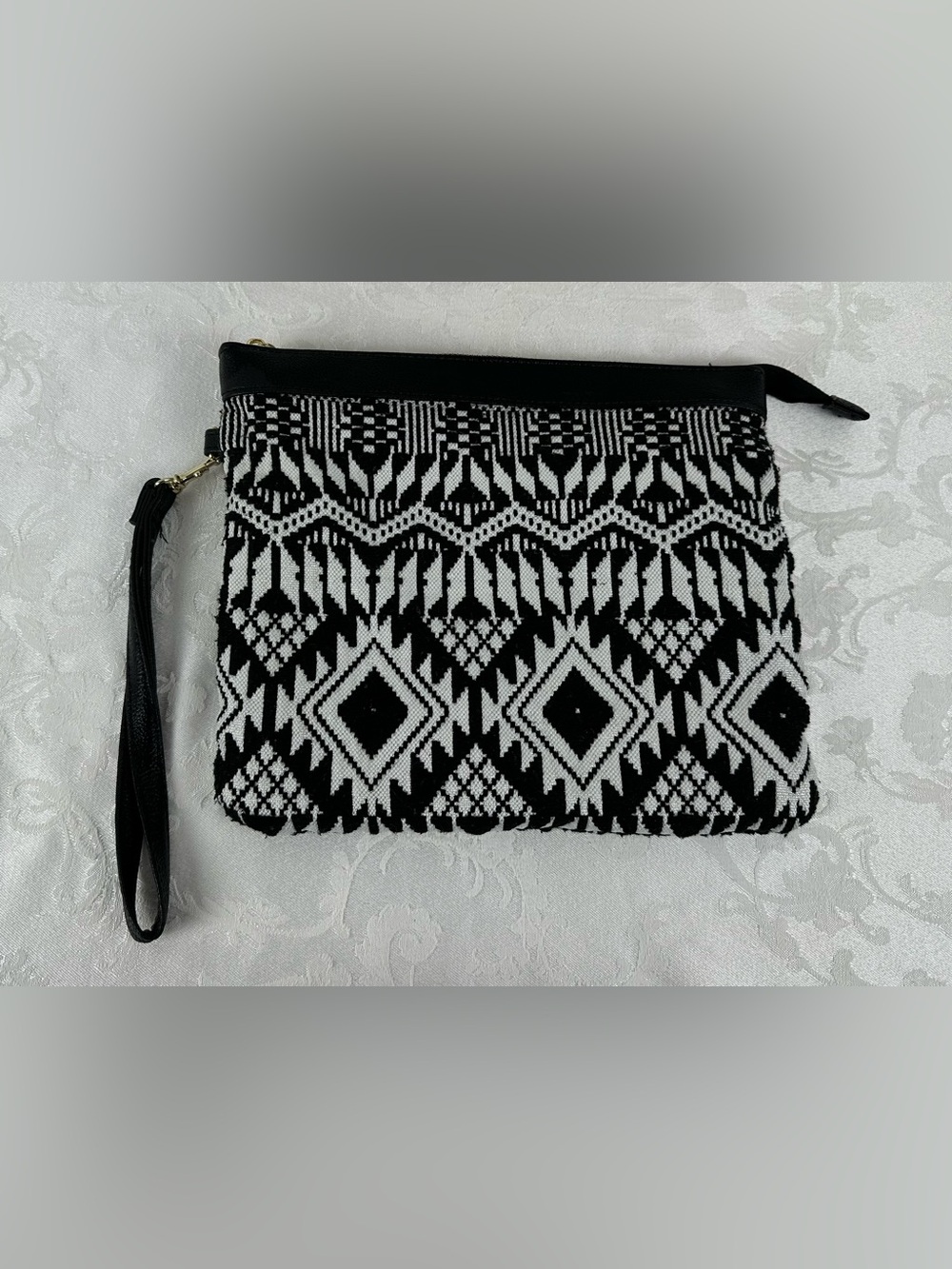 Black & White Geometric Wristlet Clutch